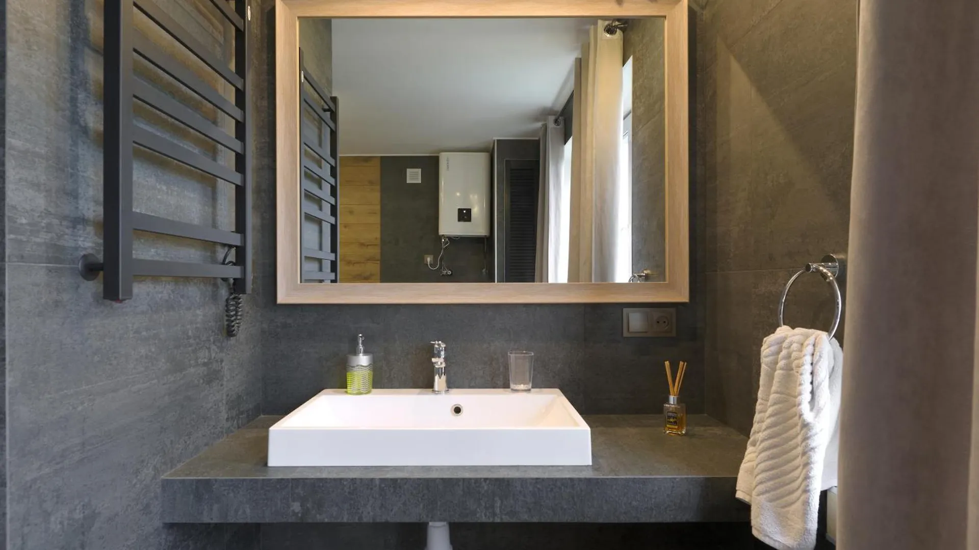 Vip Apartment Studio On Lesi Ukrainky 17 Blvd Kiev